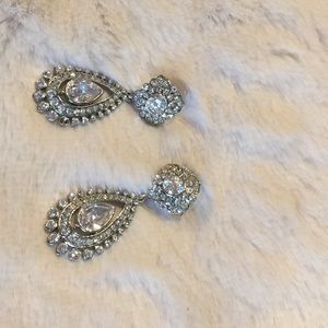Stunning drop diamond like earrings